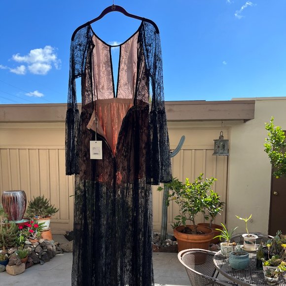 Jetset Diaries maxi dress - Picture 6 of 9